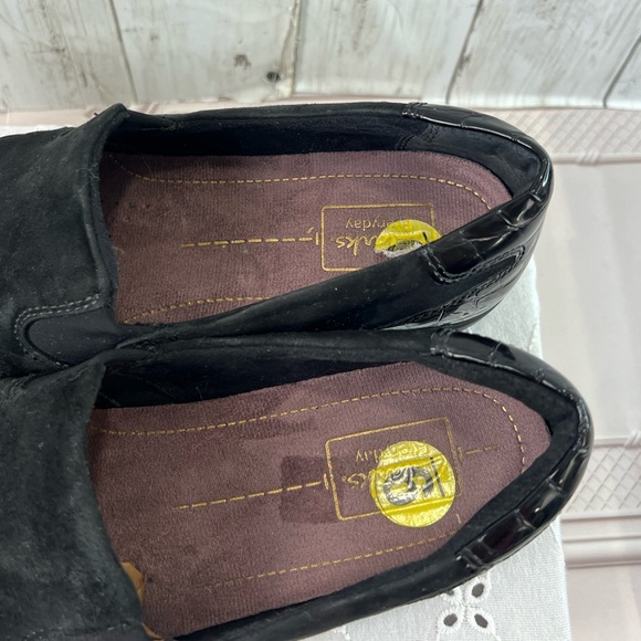 Clarks Shoes Womens 9 Black Leather Wedges Everyday Comfort Active Air, Office - Picture 8 of 16